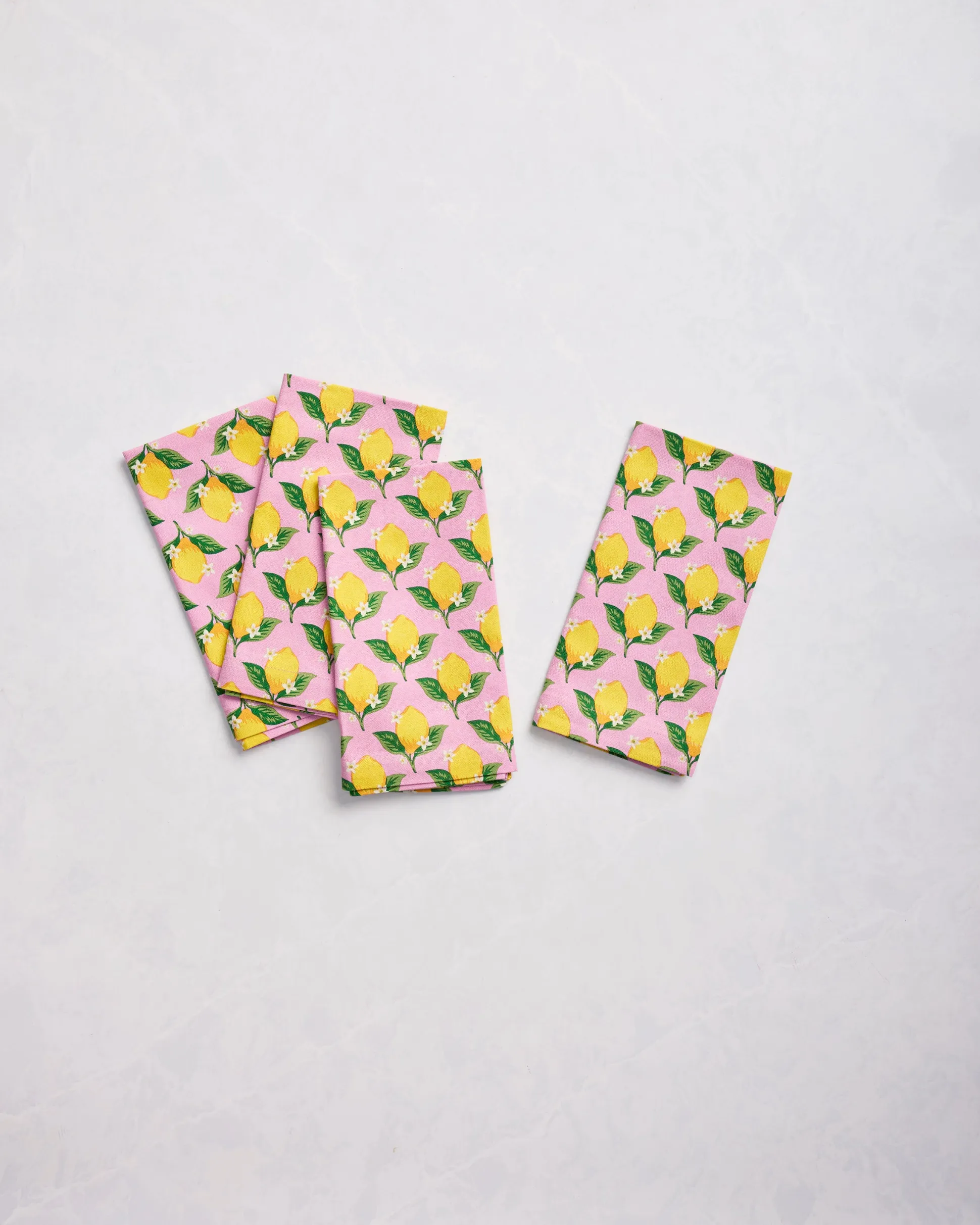 Dinner Napkins Set of 4 in Lemon Twist
