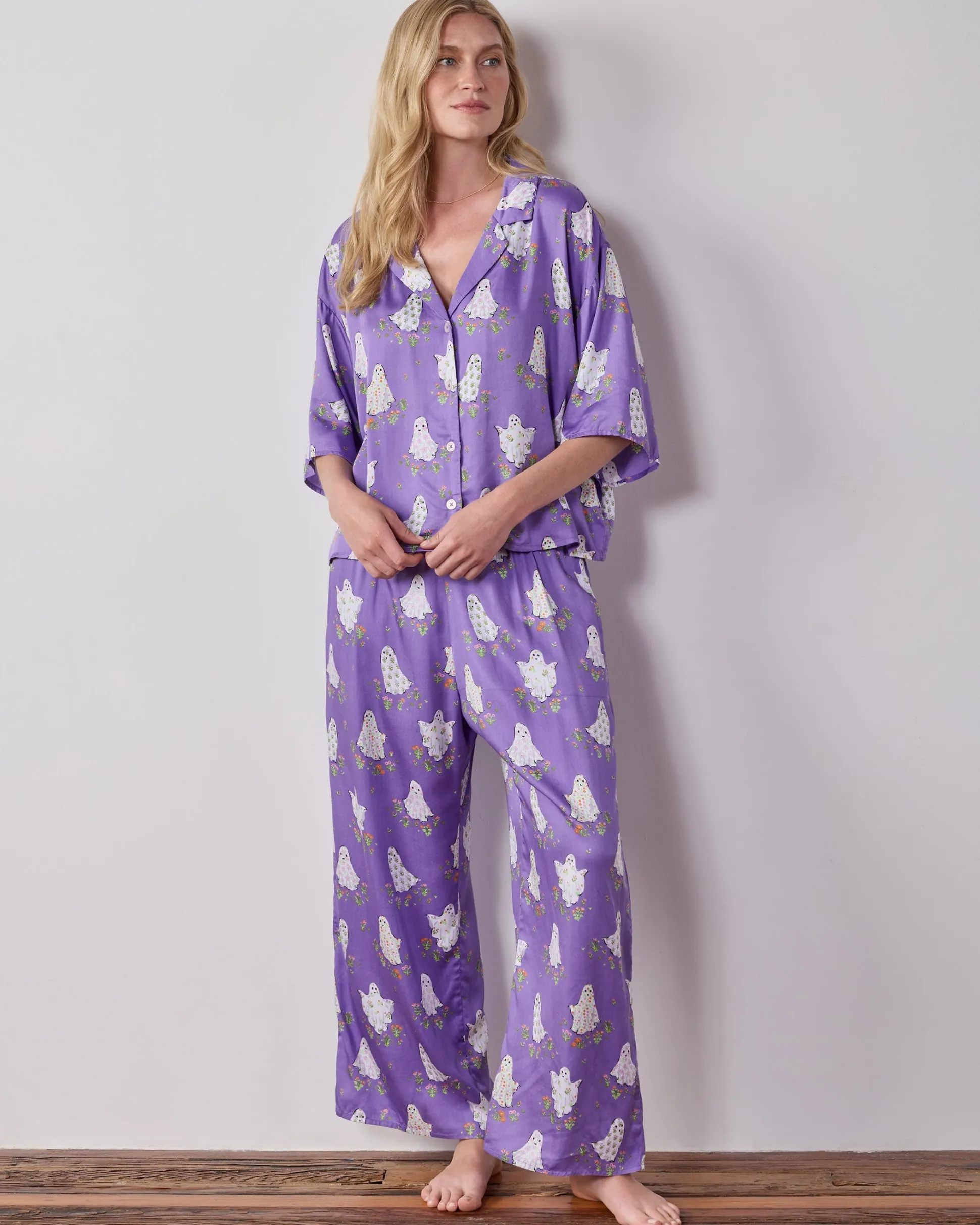 Eco Satin Wildest Dreams Set in Gardening Ghosts