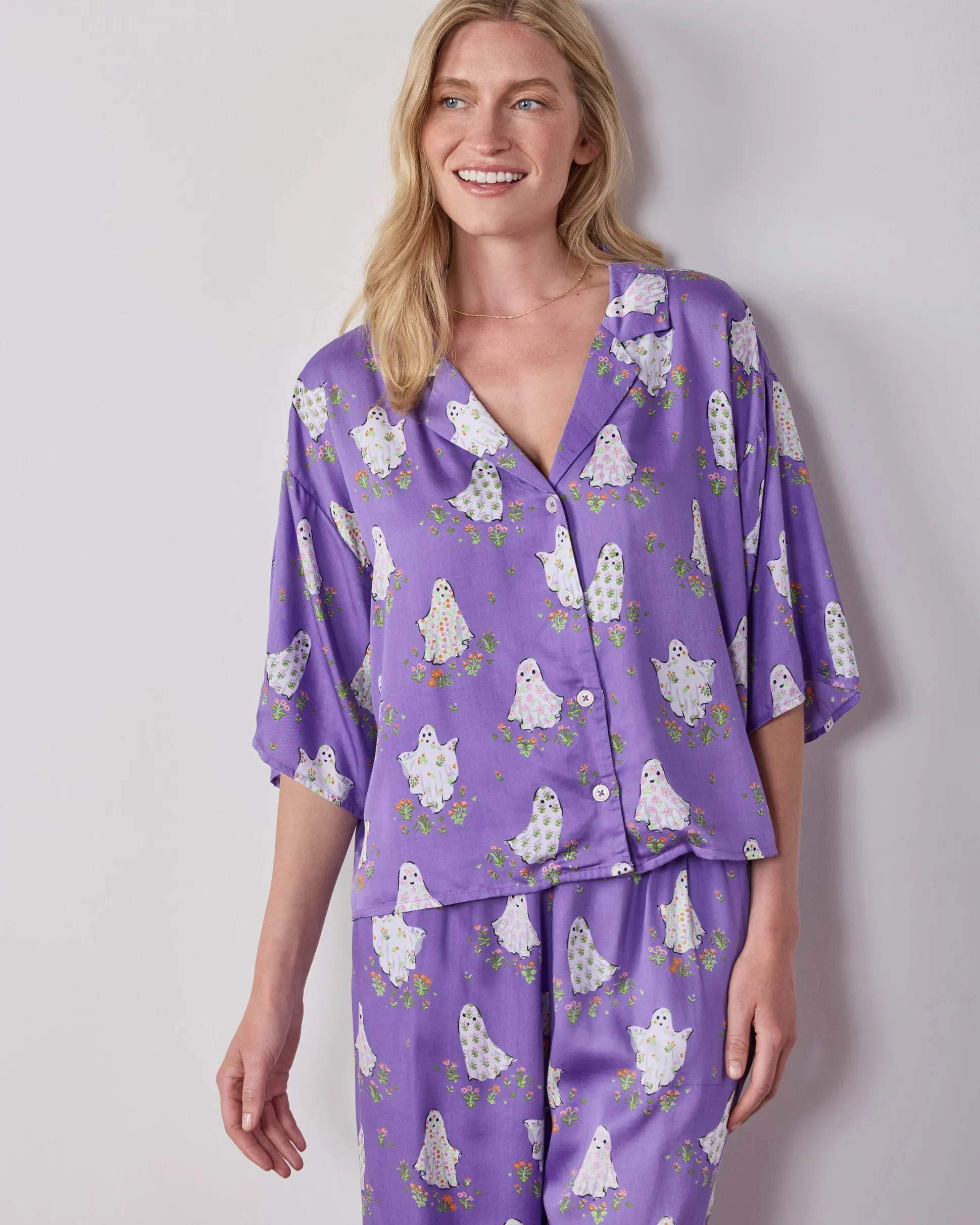 Eco Satin Wildest Dreams Set in Gardening Ghosts