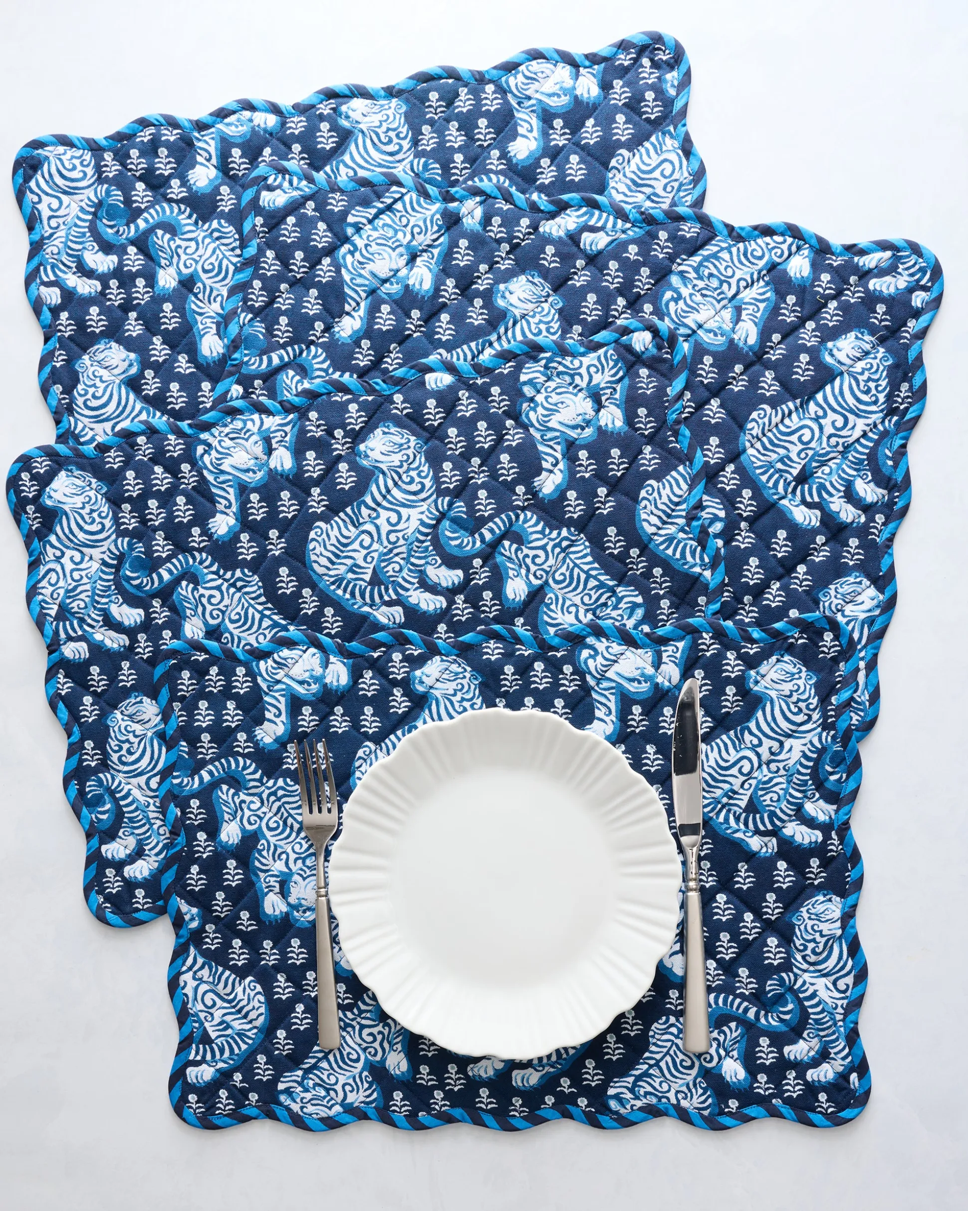Set of 4 Placemats in Tiger Queen
