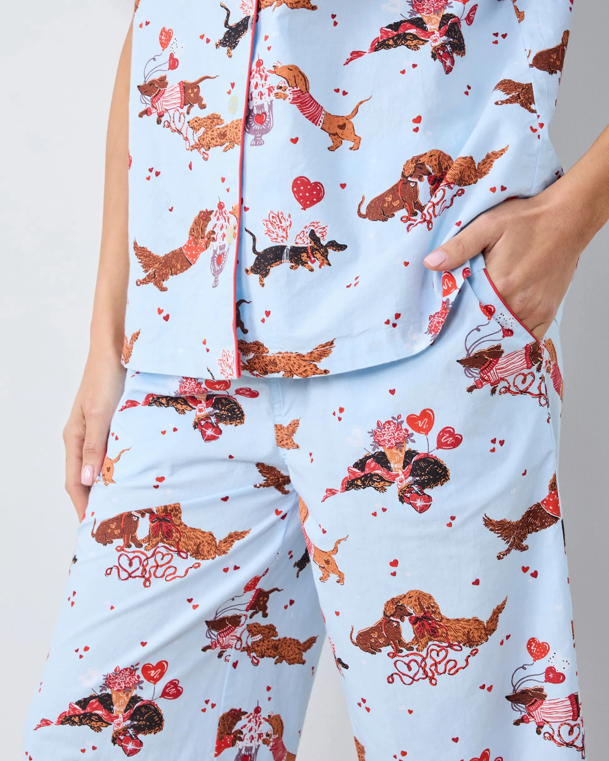 Short Sleeve Top & Cropped Pants Set in Dachshund Date