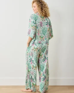 Tall Eco Satin Wildest Dreams Set in Camel's Courtyard