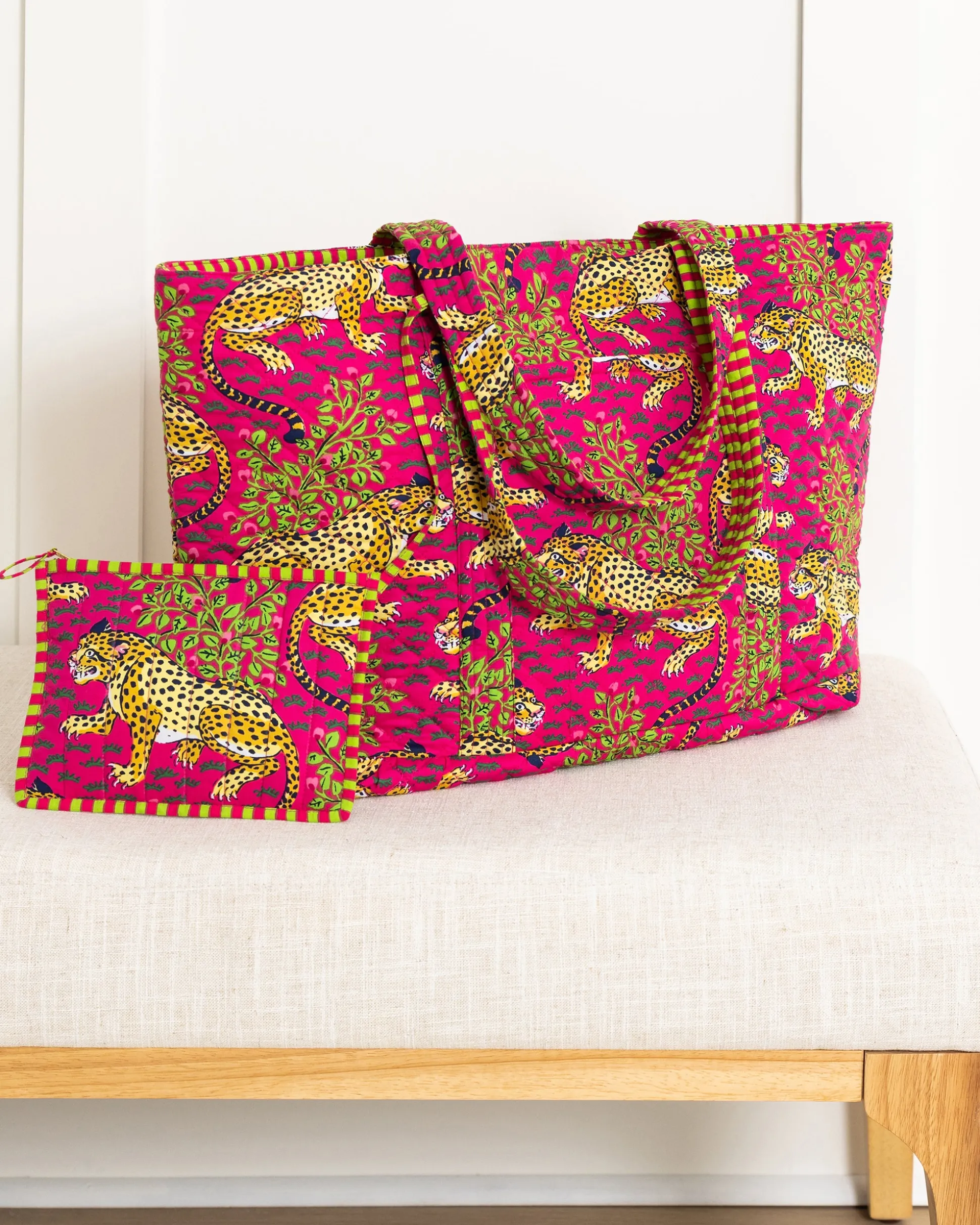 Weekend Bag with Pouch in Bagheera