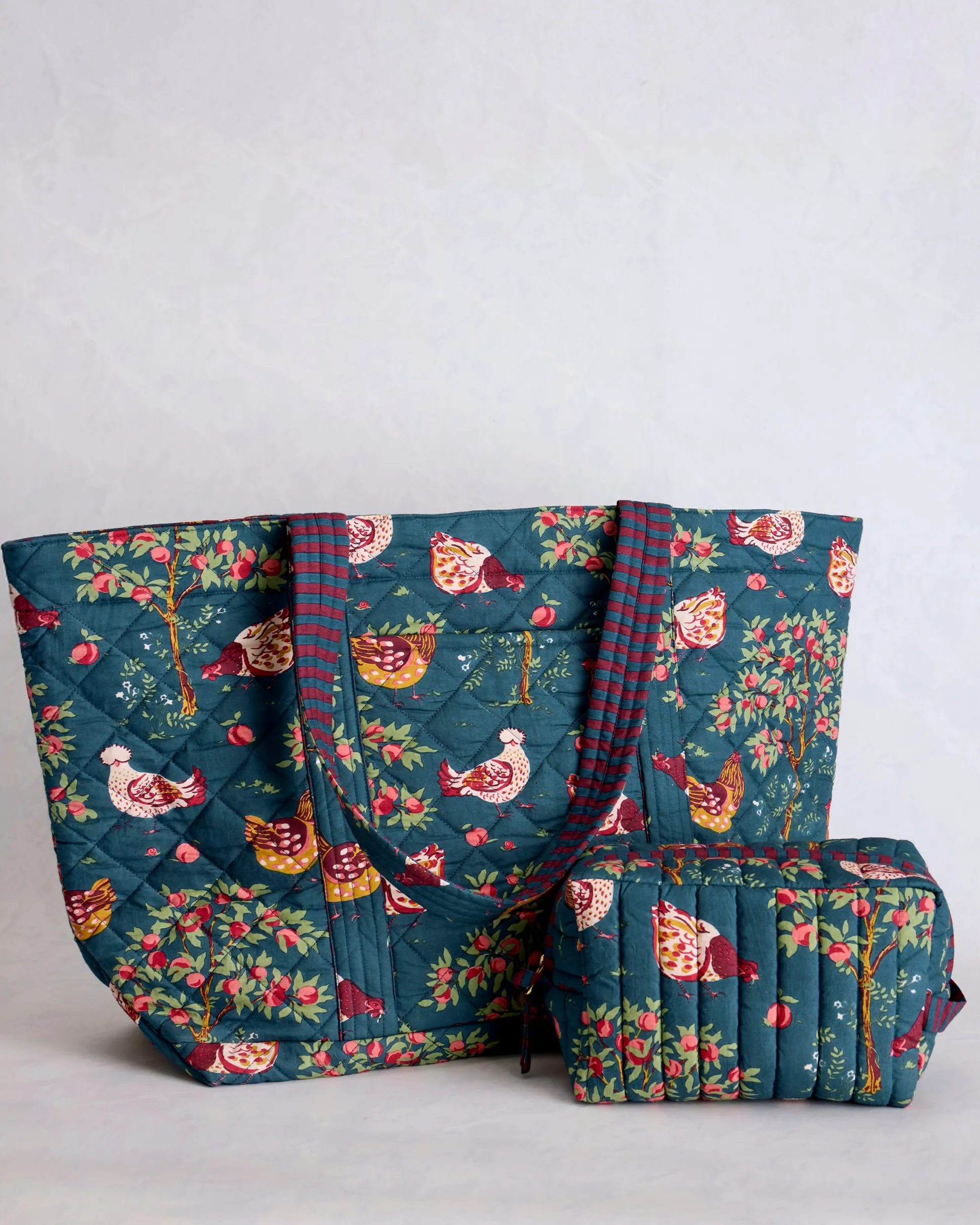 Weekender Bag & Quilted Pouch Bundle in Hen House